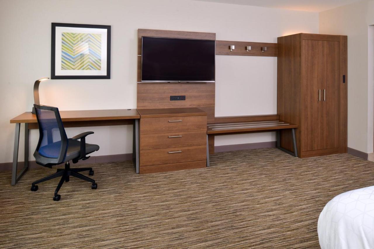 Holiday Inn Express & Suites - Ottumwa By Ihg Exterior foto